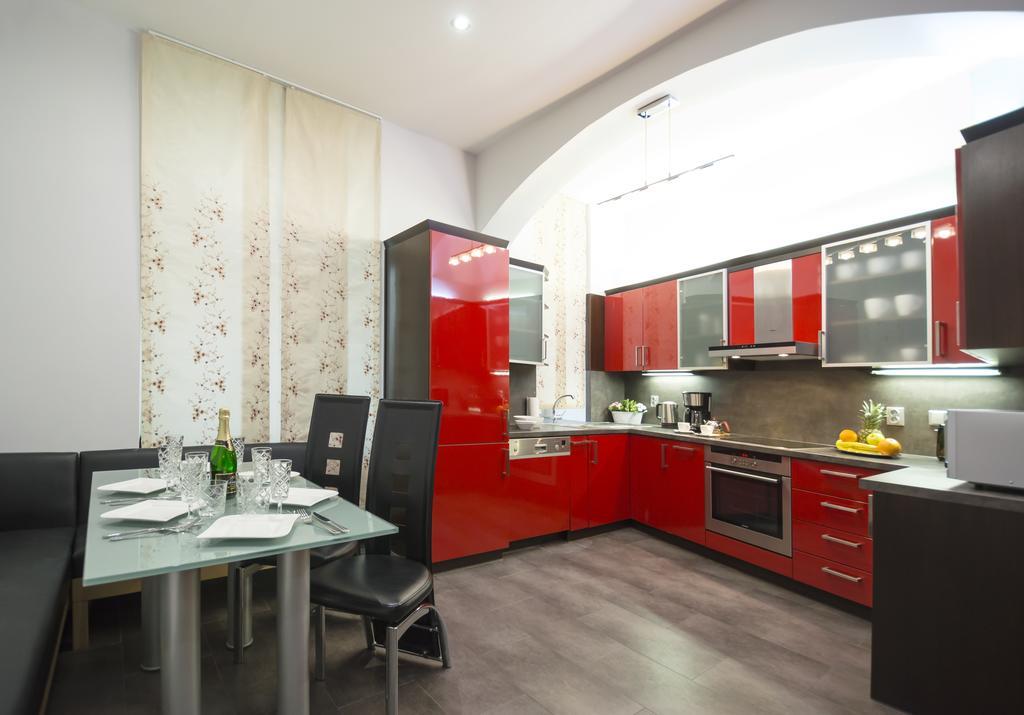 Luxury Apartments Pricna براغ المظهر الخارجي الصورة